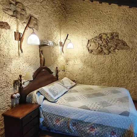 Masia Can Felip Country house